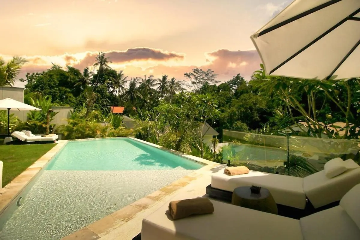 Four Bedroom Luxury Villa Laya Ubud Indonesien