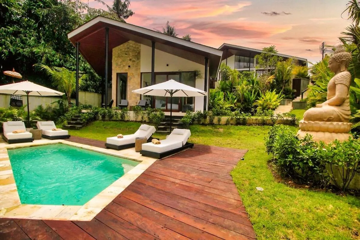 Four Bedroom Luxury Villa Laya Ubud