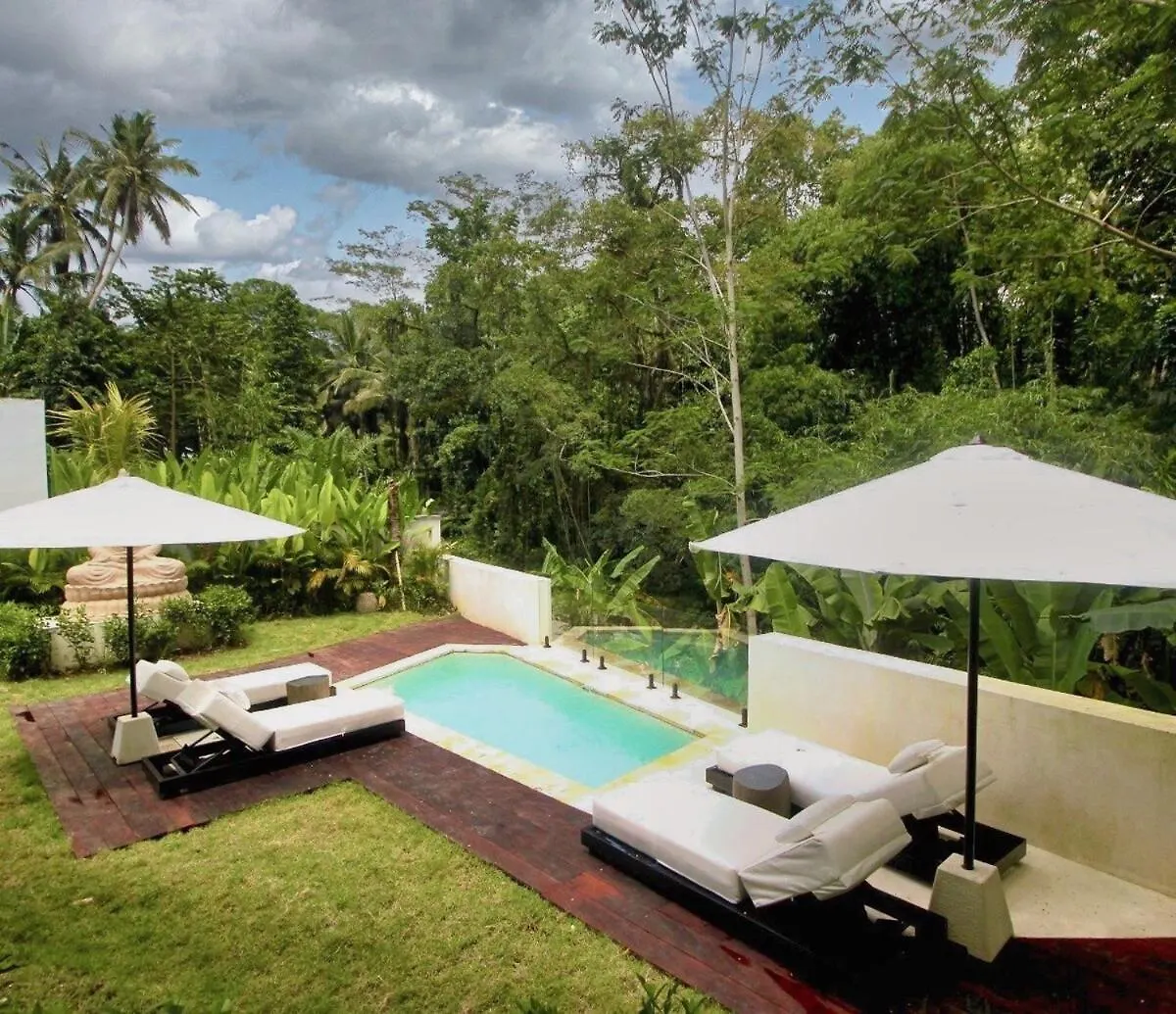 Four Bedroom Luxury Villa Laya Ubud Indonesien